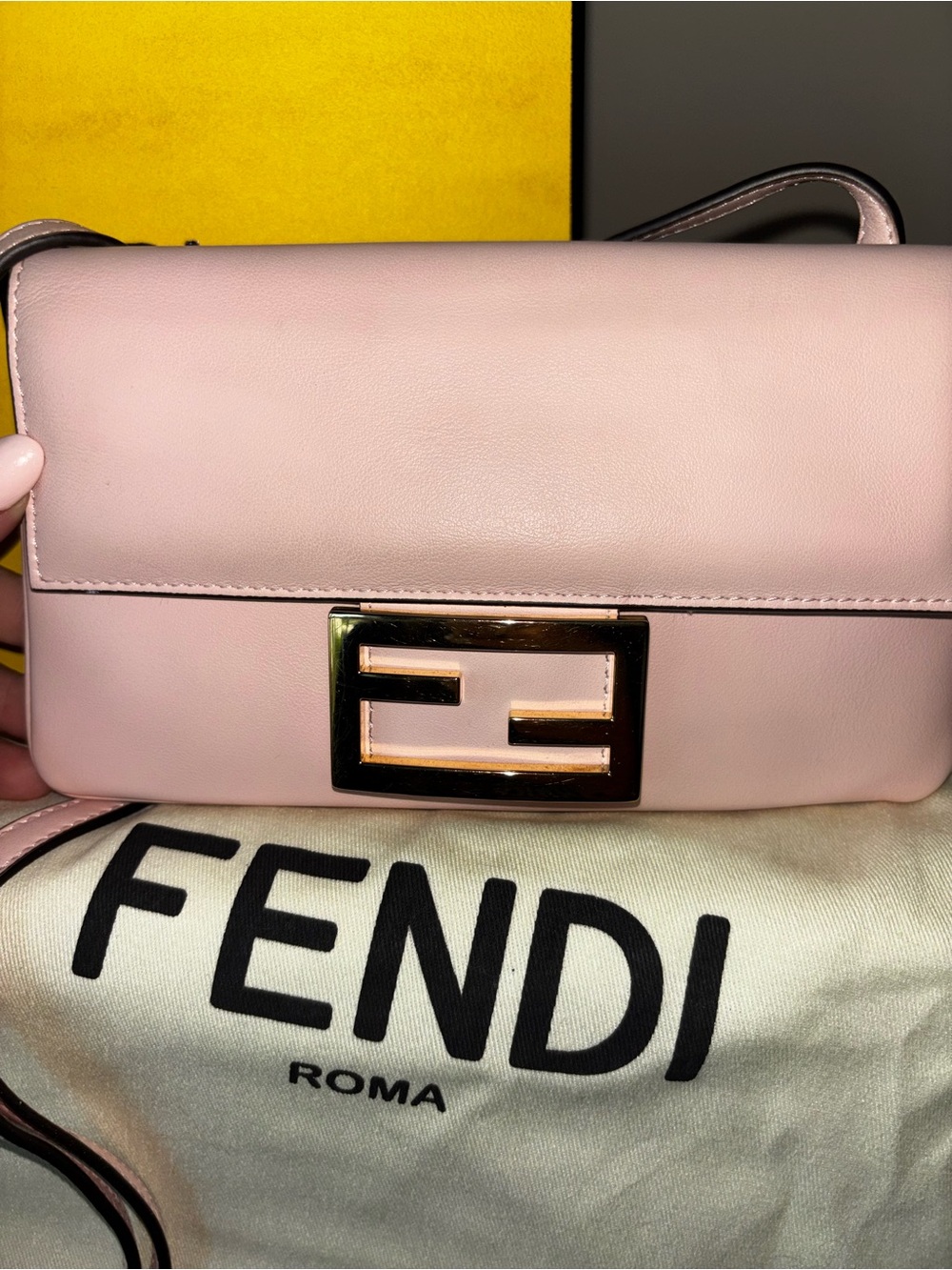Fendi Pink Baguette Shoulder Bag Full Set - Picture 16 of 16
